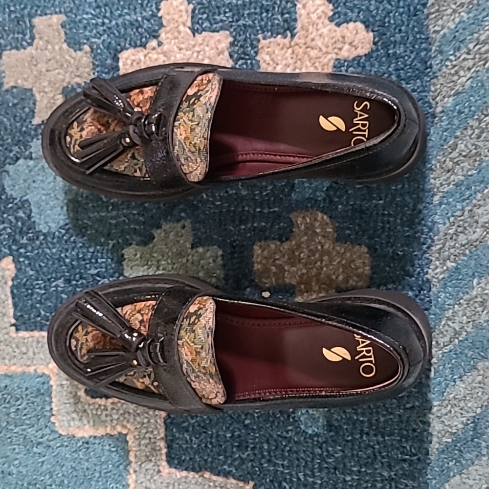 New never worn, loafers